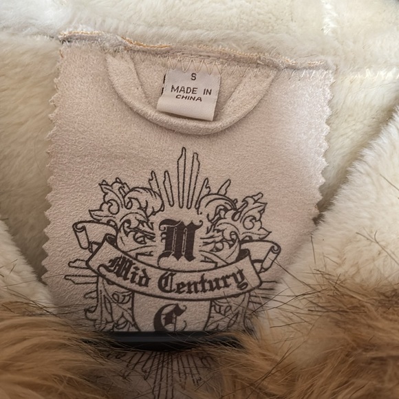 Mid Century ladies winter coat - Picture 7 of 8